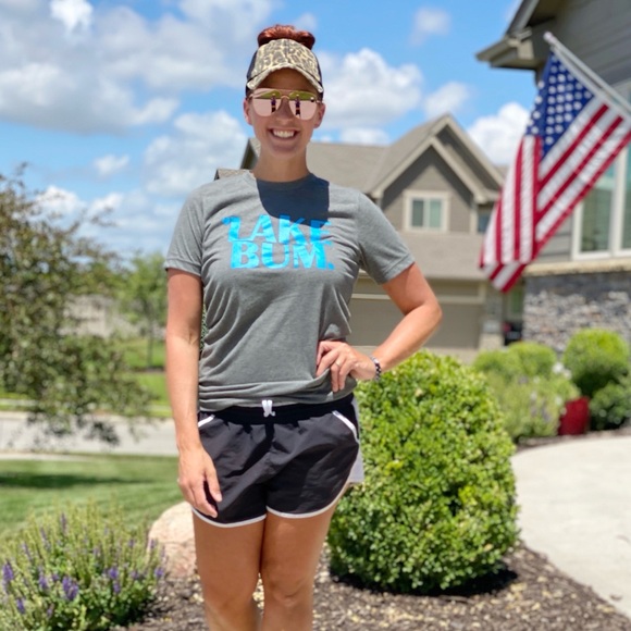 Graphic Tee : Lake Bum - Picture 1 of 2